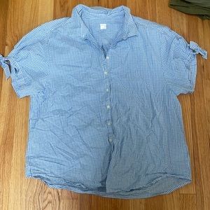 Gap button down short sleeve shirt with bow on sleeves